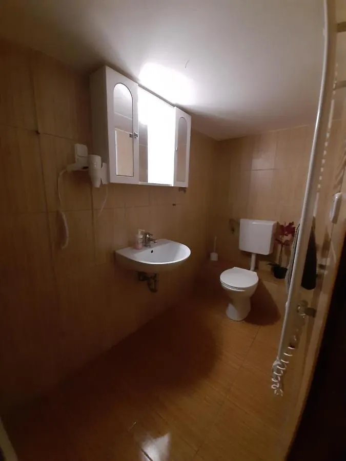 Apartman Voeroesmarty Apartment Budapest